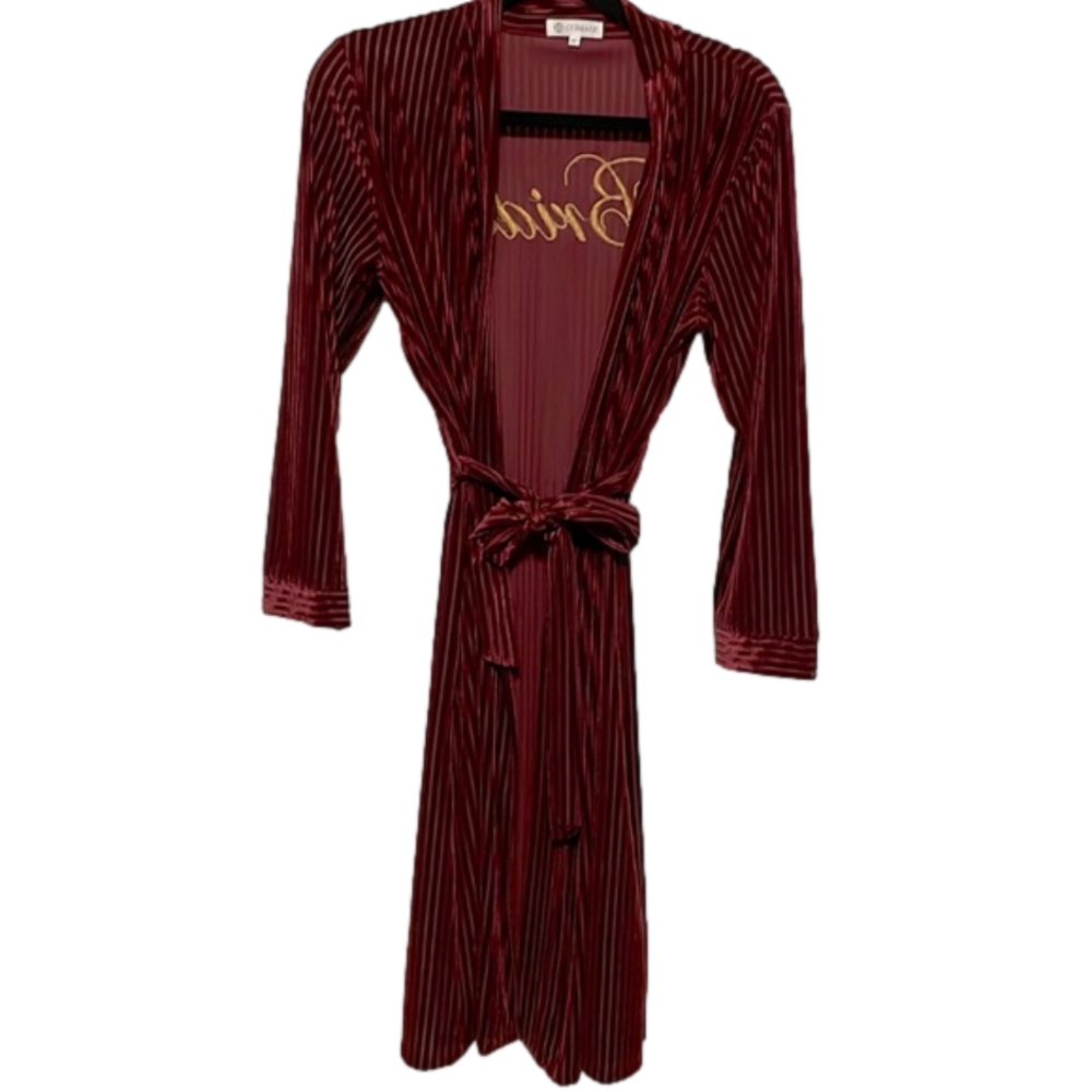 Boutique Velvet Robe Burgundy Embroidered Women Medium Bride Bachelorette Gift - Picture 2 of 8